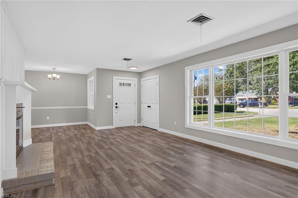 146 Cambridge Pl Property Photo 5