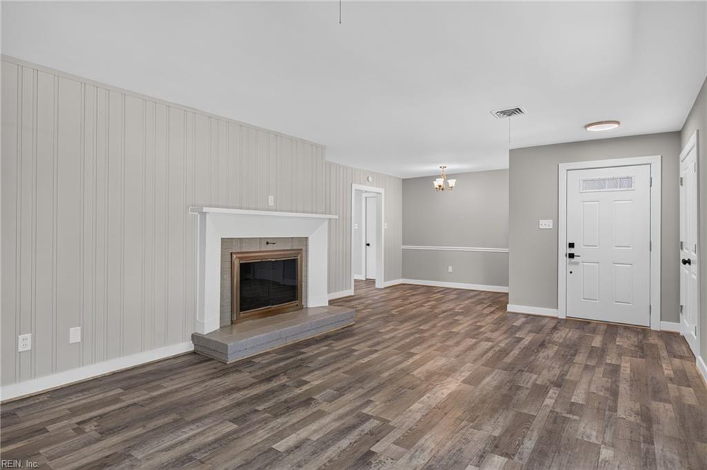 146 Cambridge Pl Property Photo 6
