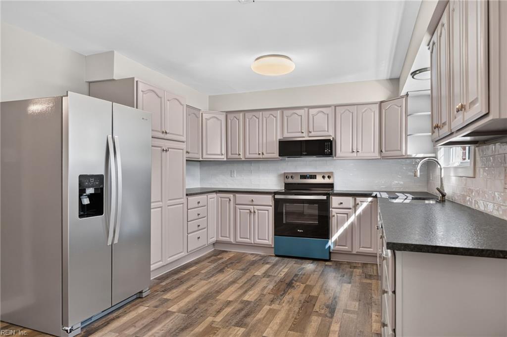 146 Cambridge Pl Property Photo 13