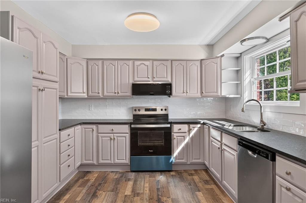 146 Cambridge Pl Property Photo 14