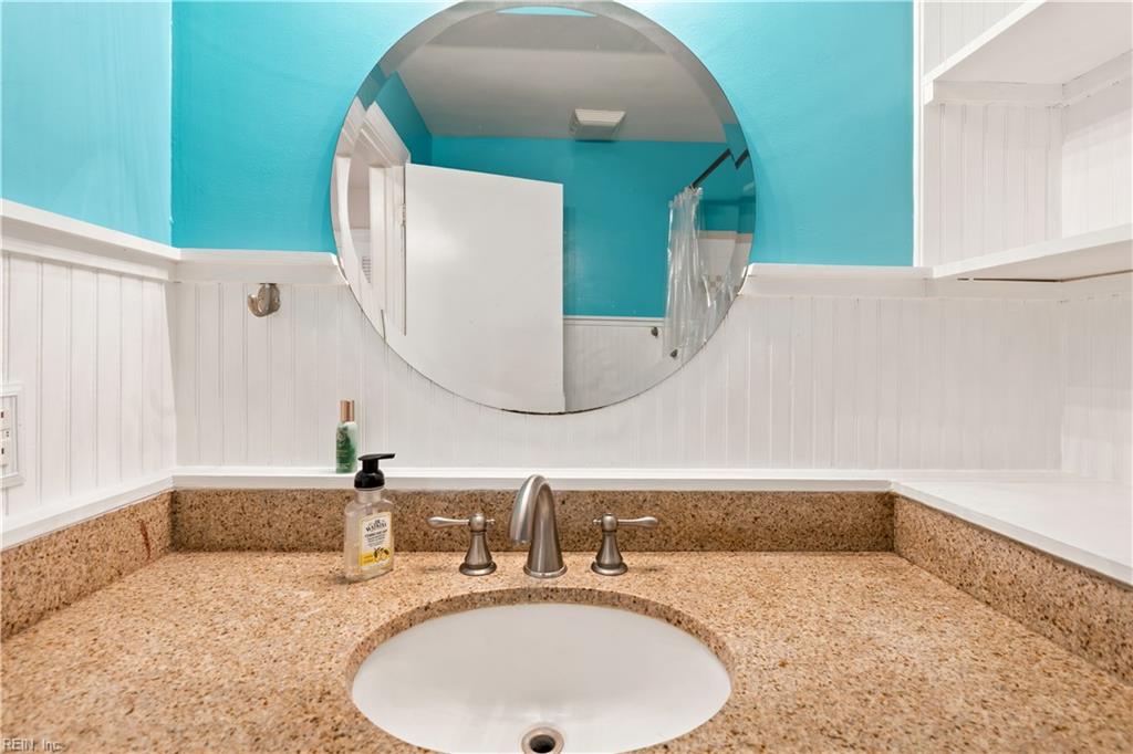 1610 Crescent Dr Property Photo 27