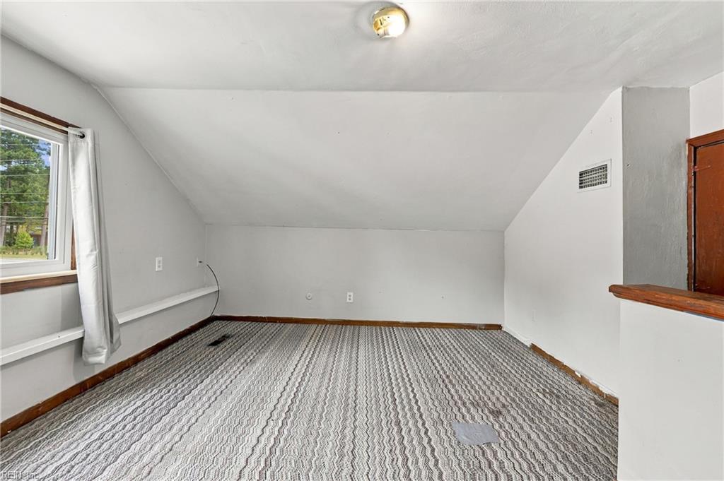 3004 Tyre Neck Rd Property Photo 28