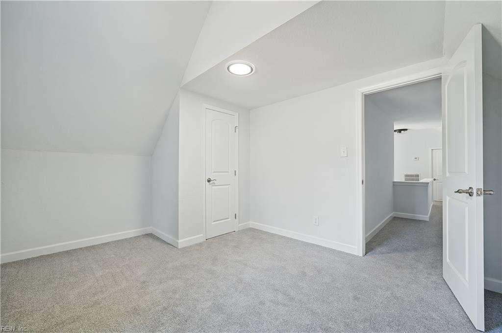 311 Hollywood Ave Property Photo 27