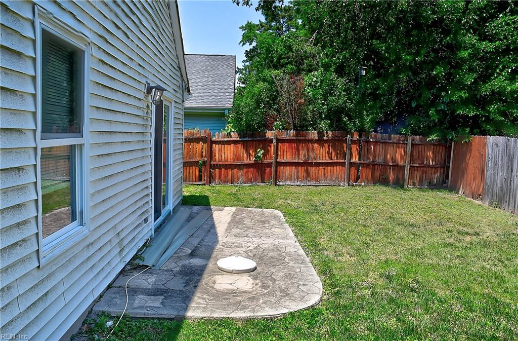 1512 Eagleton Ln Property Photo 32