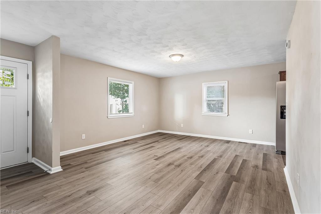 2903 Victoria Blvd Property Photo 5