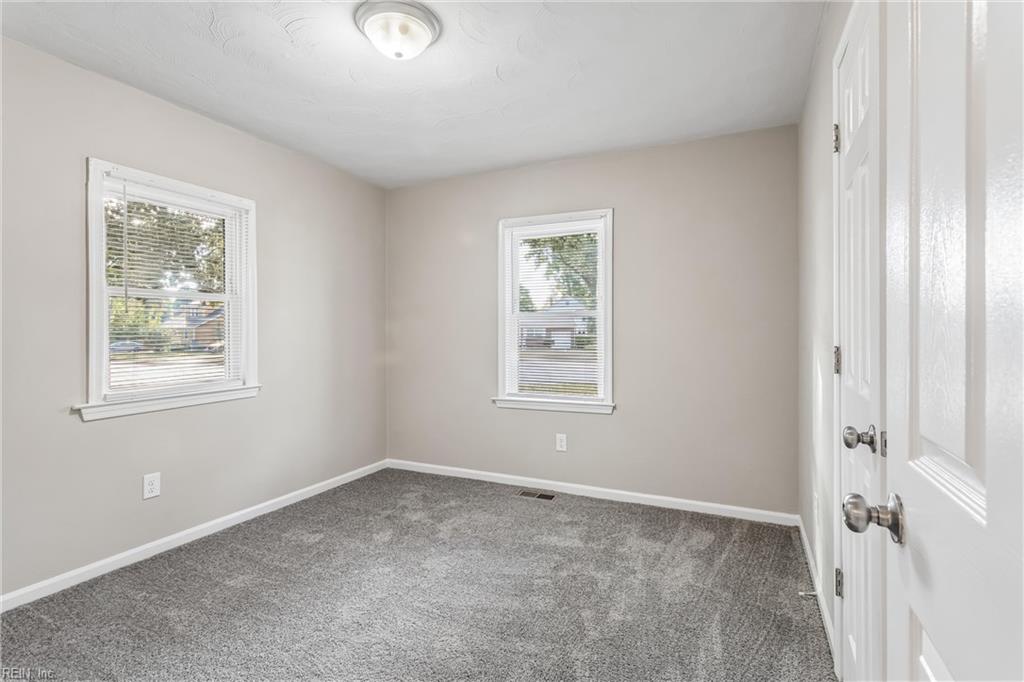 2903 Victoria Blvd Property Photo 18
