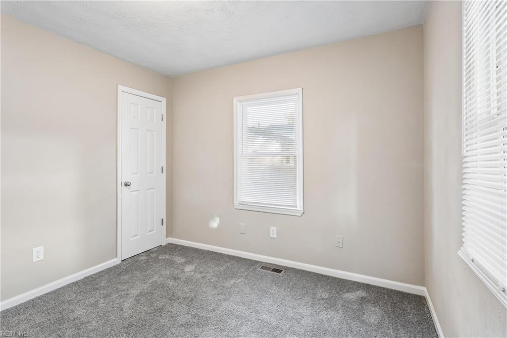 2903 Victoria Blvd Property Photo 25