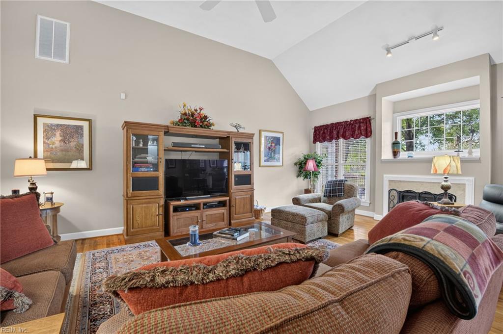 2208 Souverain Ln Property Photo 10