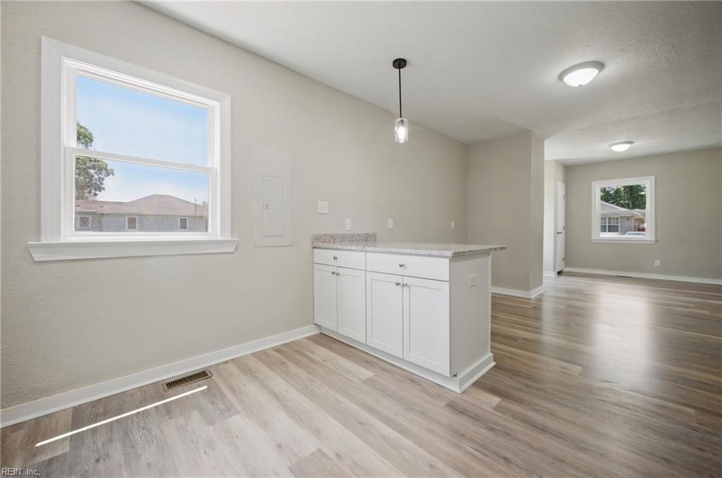 722 Rolfe St Property Photo 15