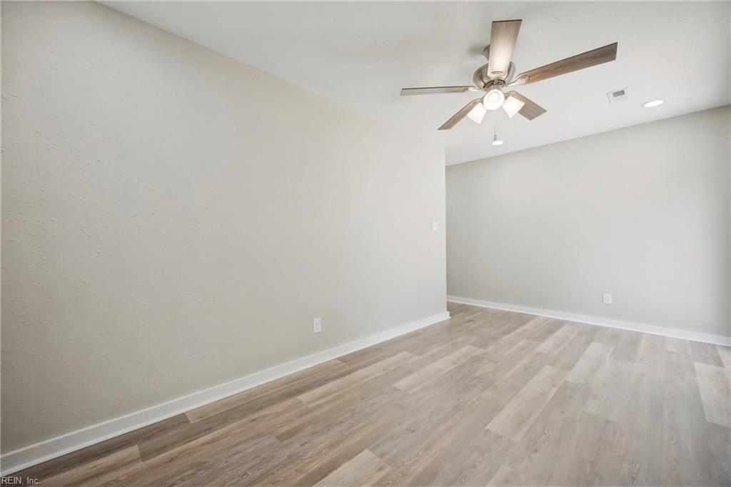 722 Rolfe St Property Photo 20