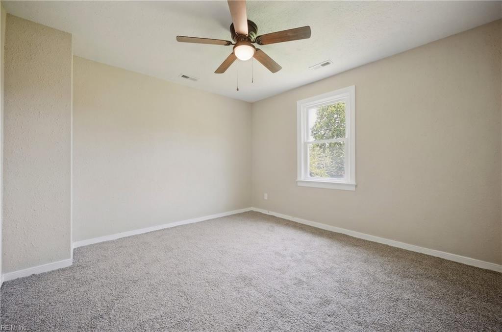 722 Rolfe St Property Photo 25