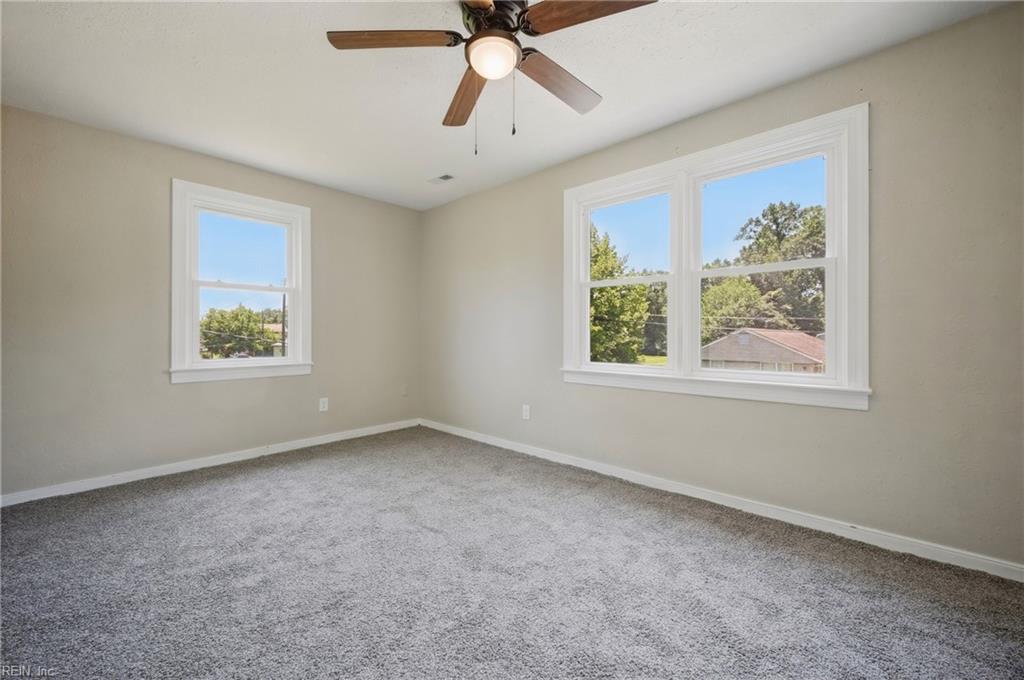 722 Rolfe St Property Photo 29