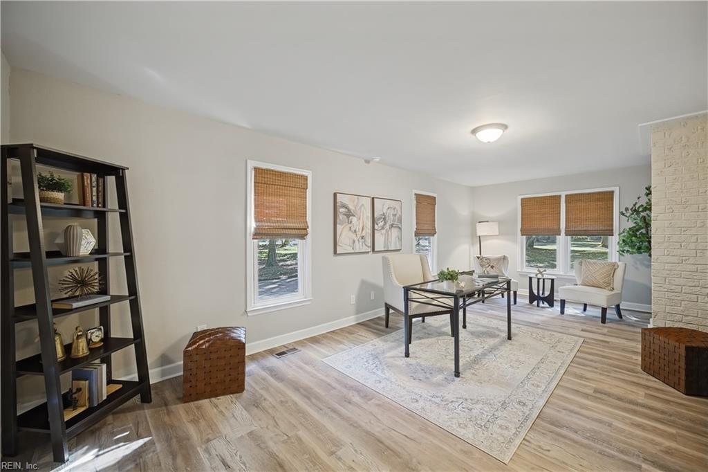 2400 Amie Dr Property Photo 18