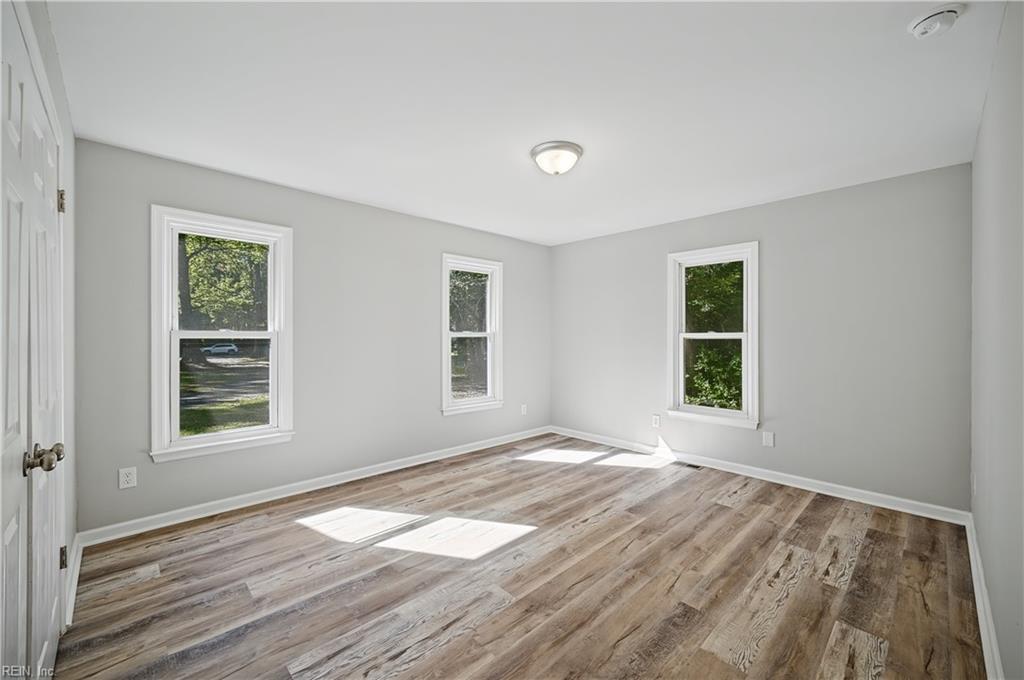 2400 Amie Dr Property Photo 21