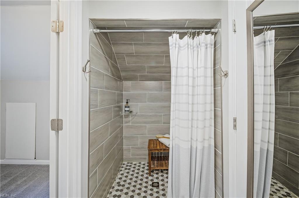 2400 Amie Dr Property Photo 30