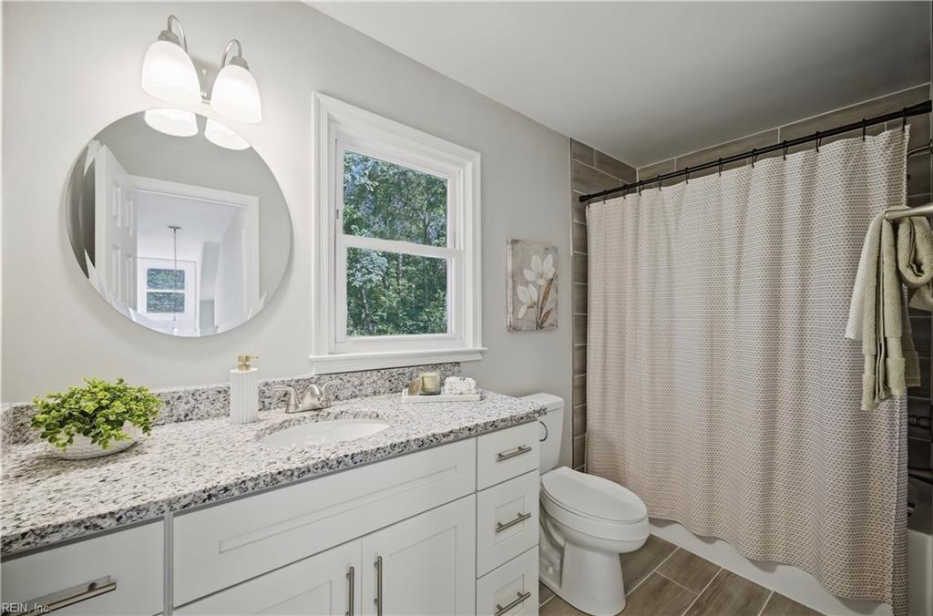 2400 Amie Dr Property Photo 34