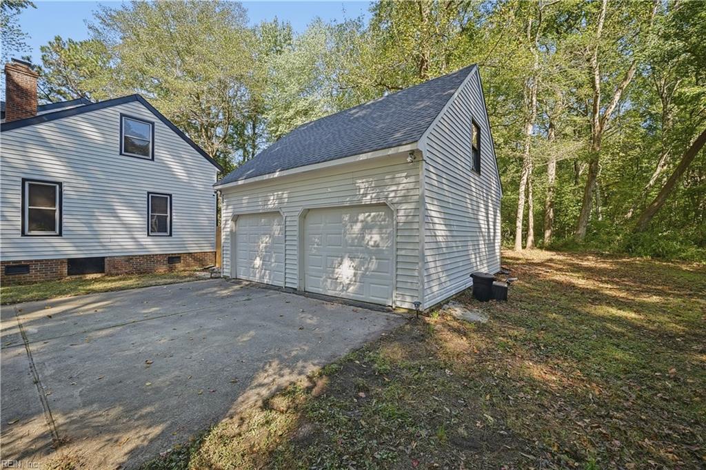 2400 Amie Dr Property Photo 35