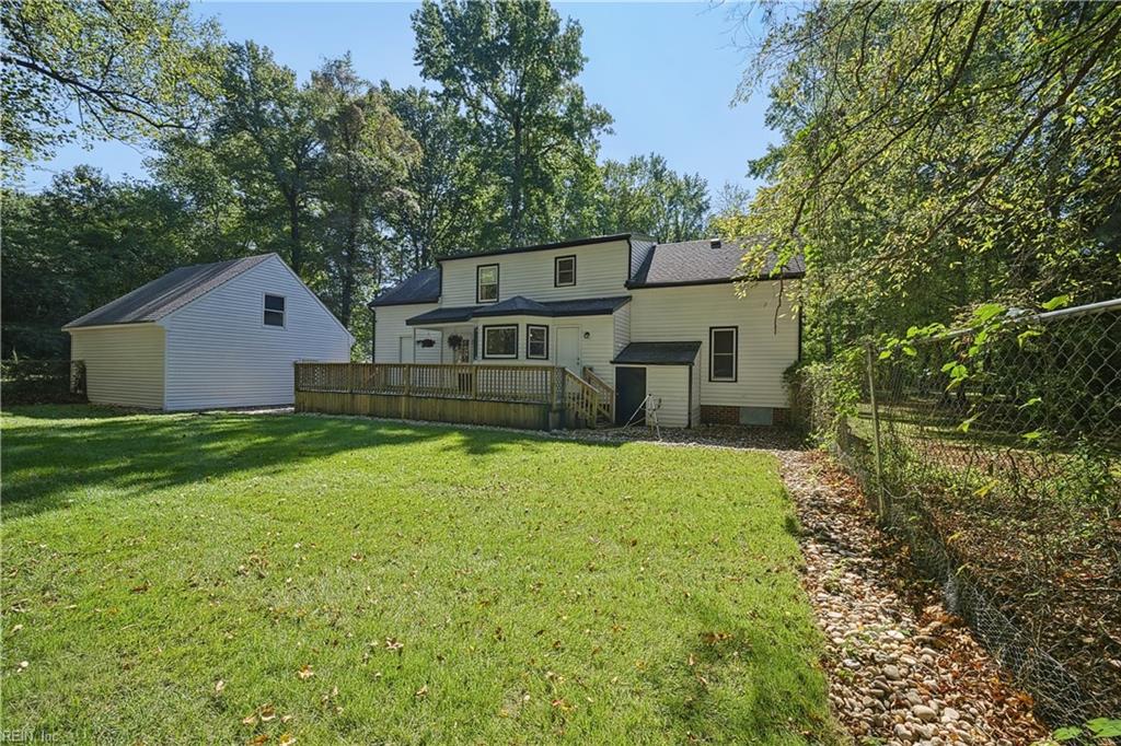 2400 Amie Dr Property Photo 39