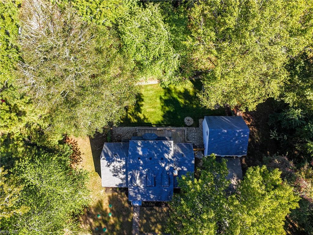 2400 Amie Dr Property Photo 41
