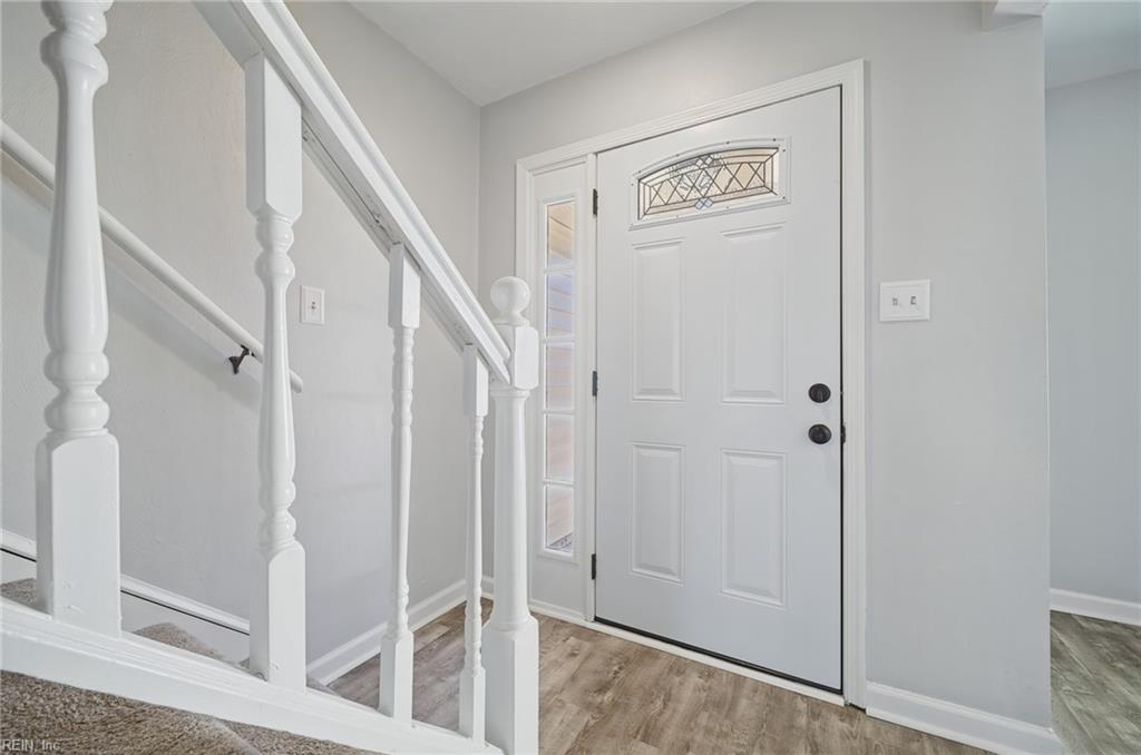 1561 Jameson Dr Property Photo 3