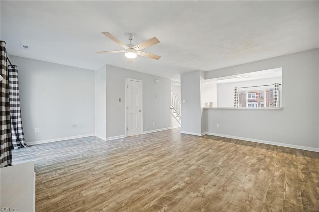 1561 Jameson Dr Property Photo 6