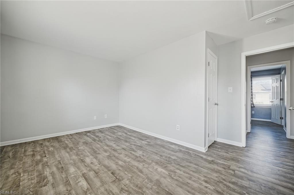 1561 Jameson Dr Property Photo 13