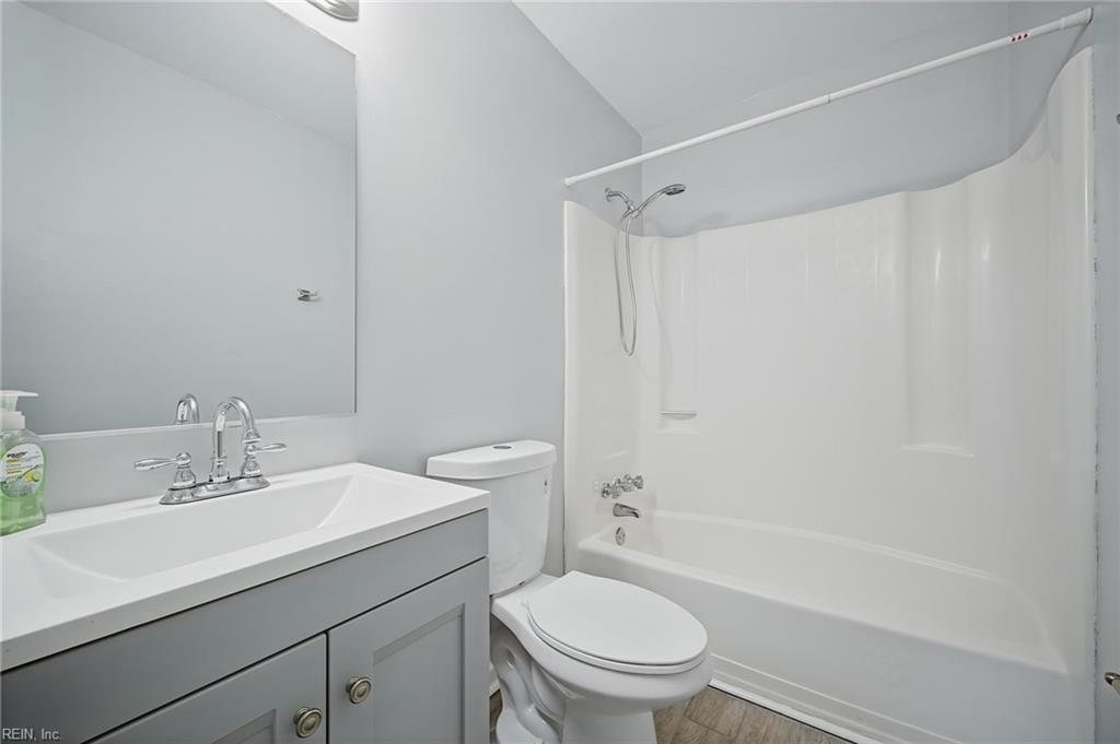 1561 Jameson Dr Property Photo 23