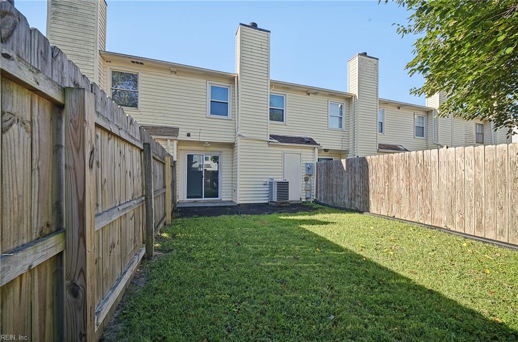 1561 Jameson Dr Property Photo 25