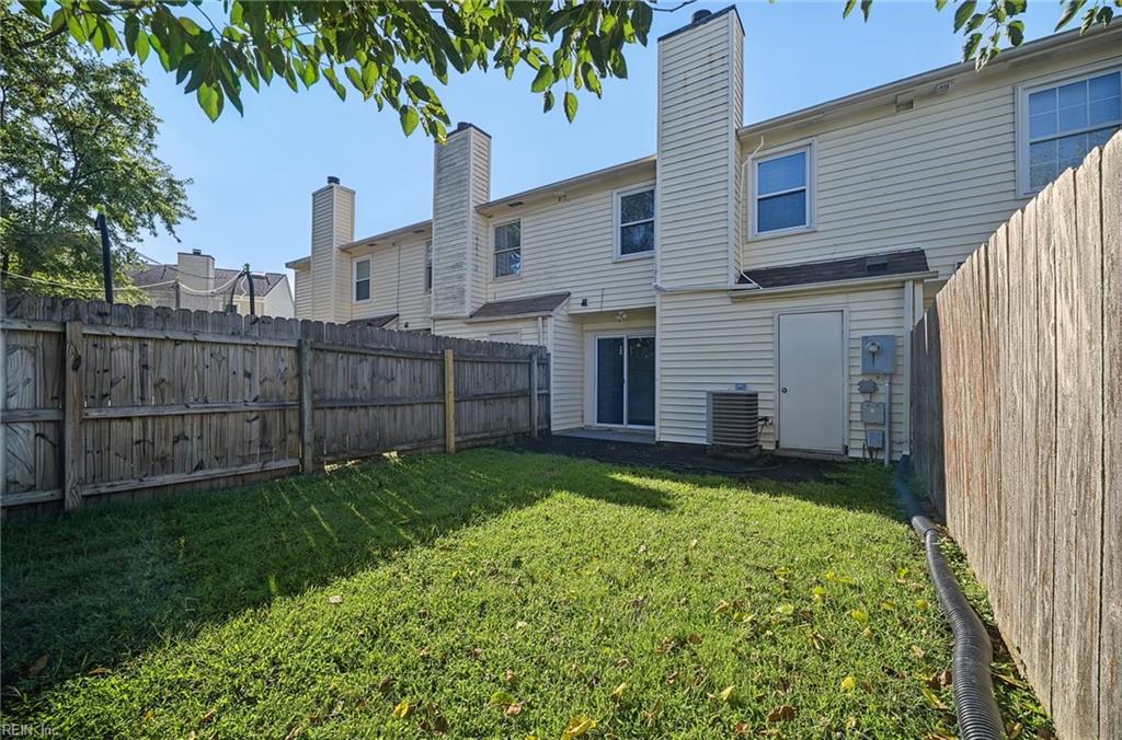 1561 Jameson Dr Property Photo 27
