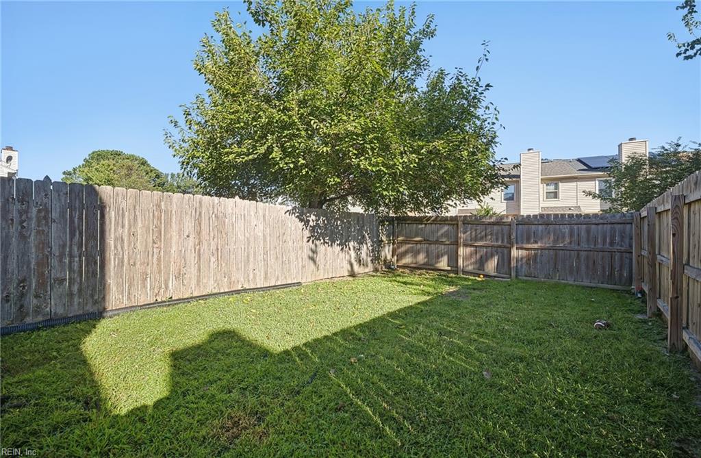1561 Jameson Dr Property Photo 28