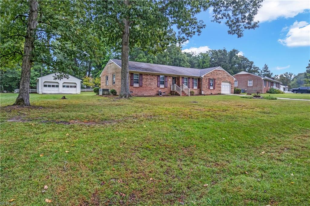 22441 Homestead Ln Property Photo 3