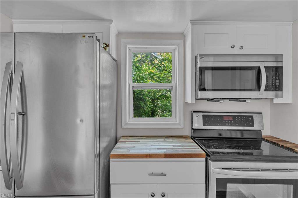 320 Mary St Property Photo 17
