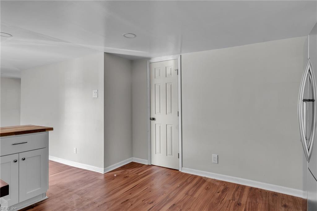320 Mary St Property Photo 19