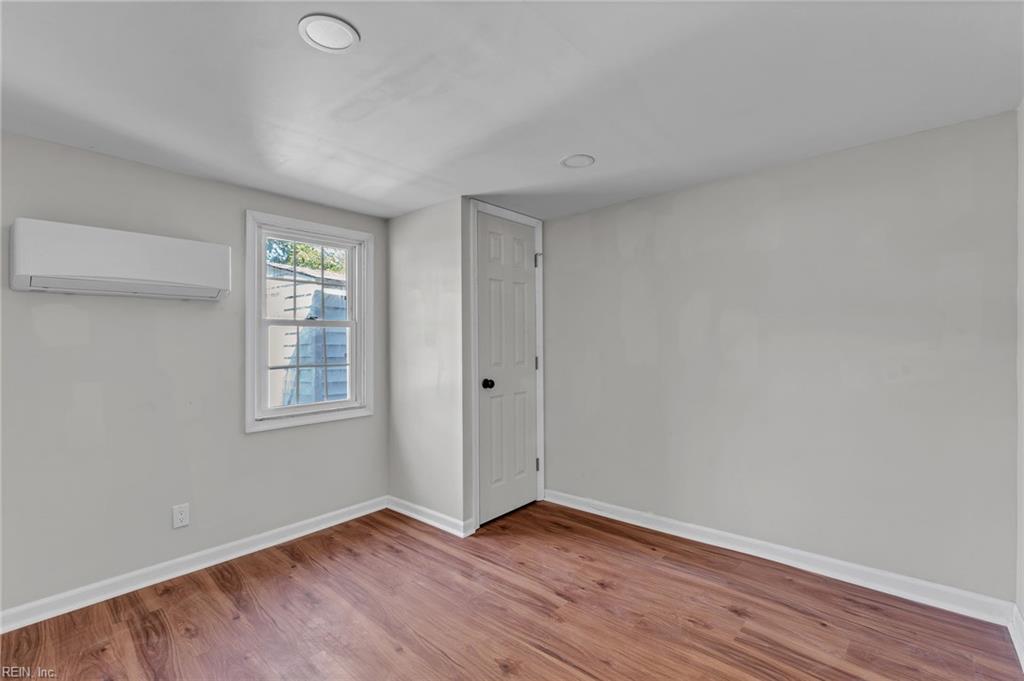 320 Mary St Property Photo 20