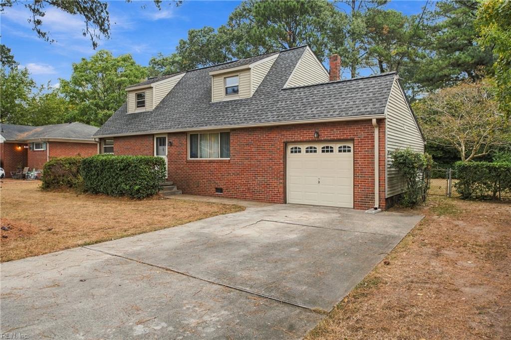 820 Deary Ln Property Photo 3