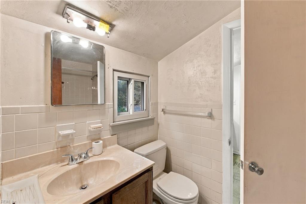 820 Deary Ln Property Photo 23