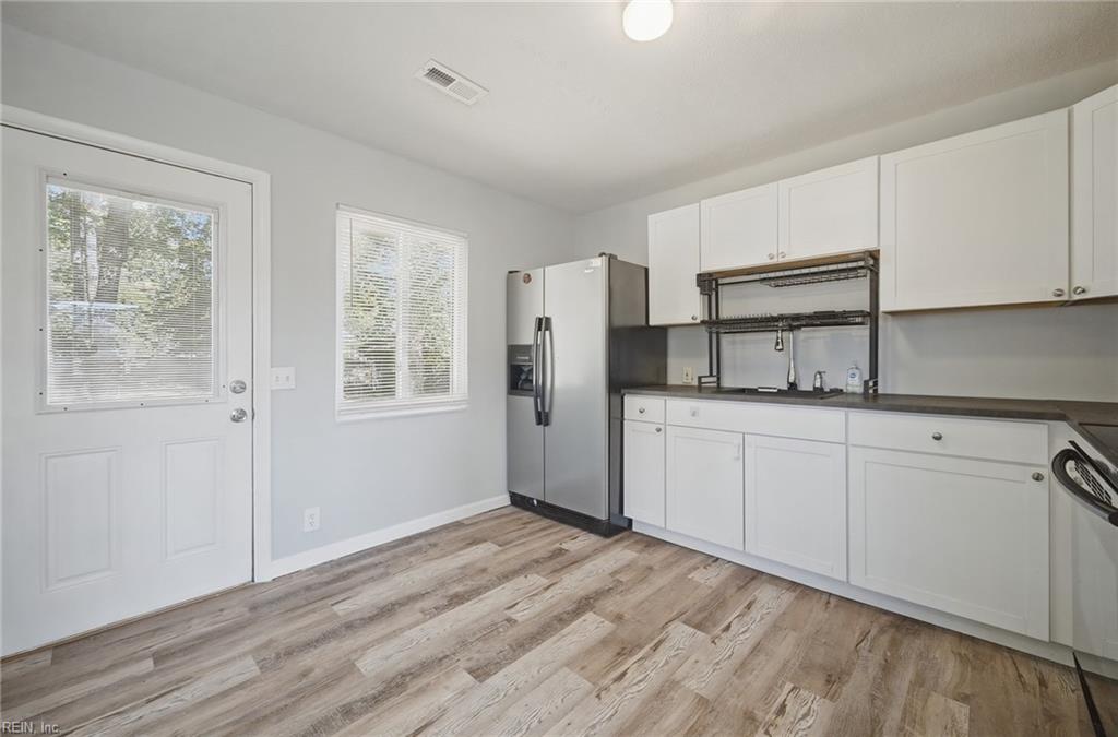 954 Dovercourt Rd Property Photo 11