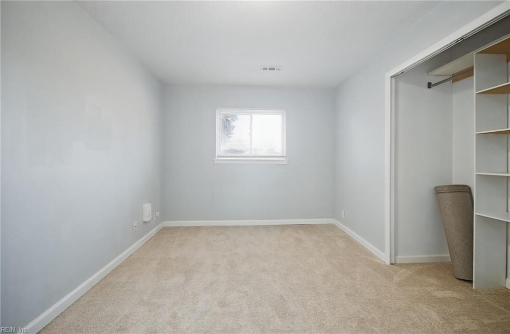 954 Dovercourt Rd Property Photo 15