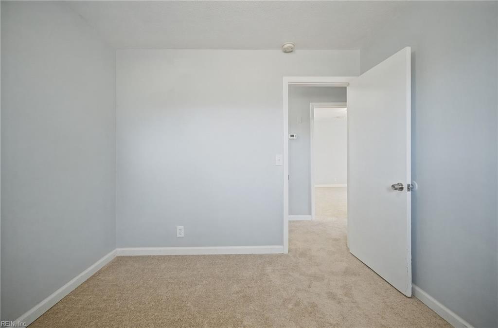 954 Dovercourt Rd Property Photo 18
