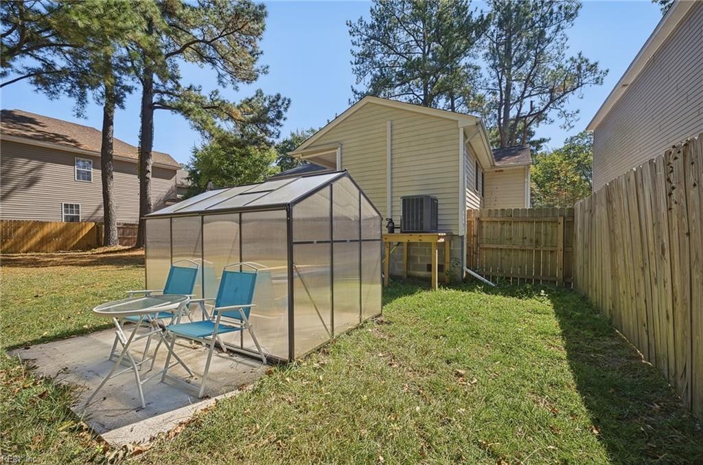 668 Luther St Property Photo 40