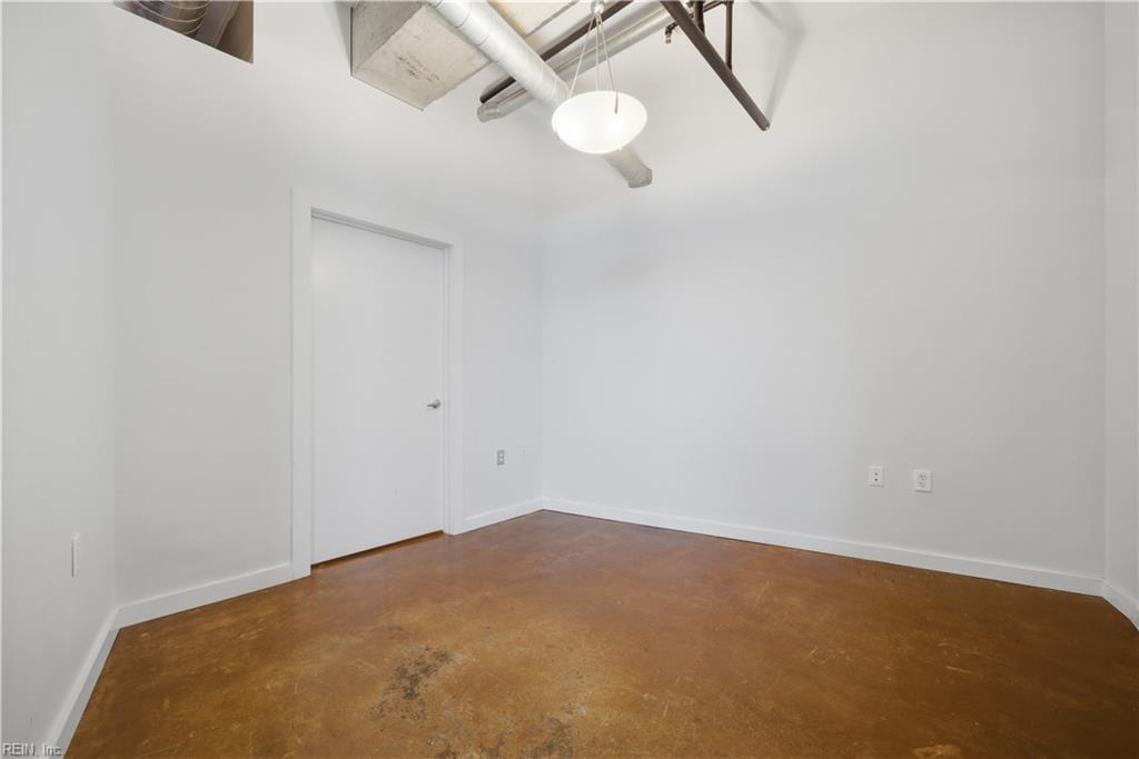 415 Saint Paul's Blvd Property Photo 20