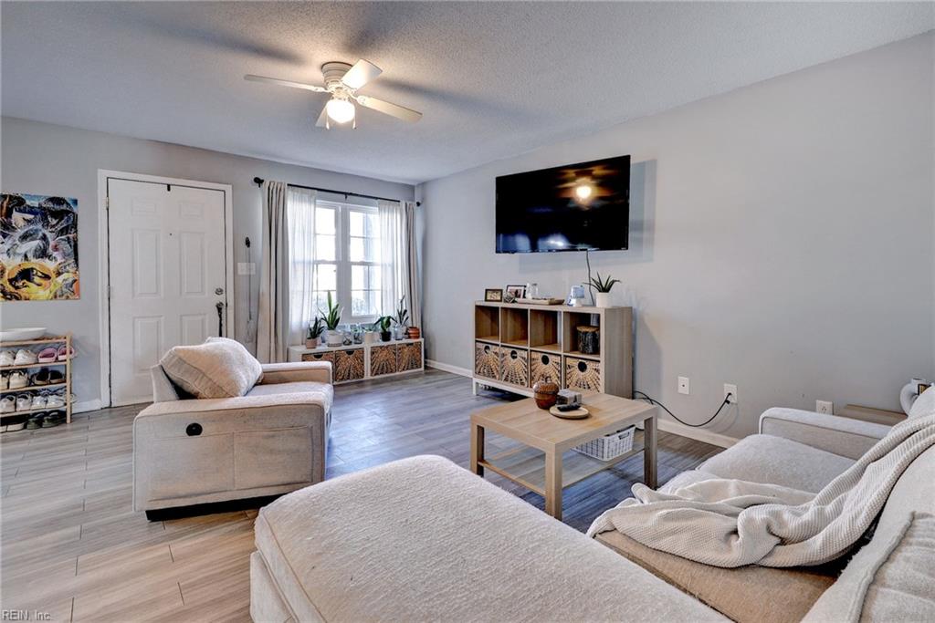 4 Inlandview Dr Property Photo 2