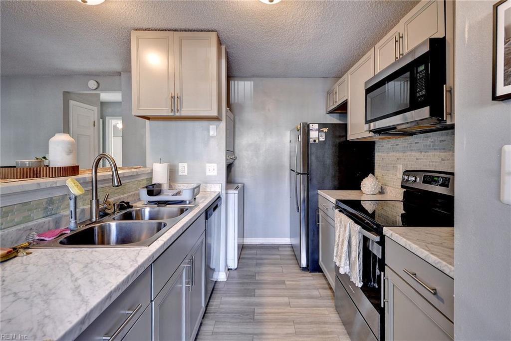 4 Inlandview Dr Property Photo 10