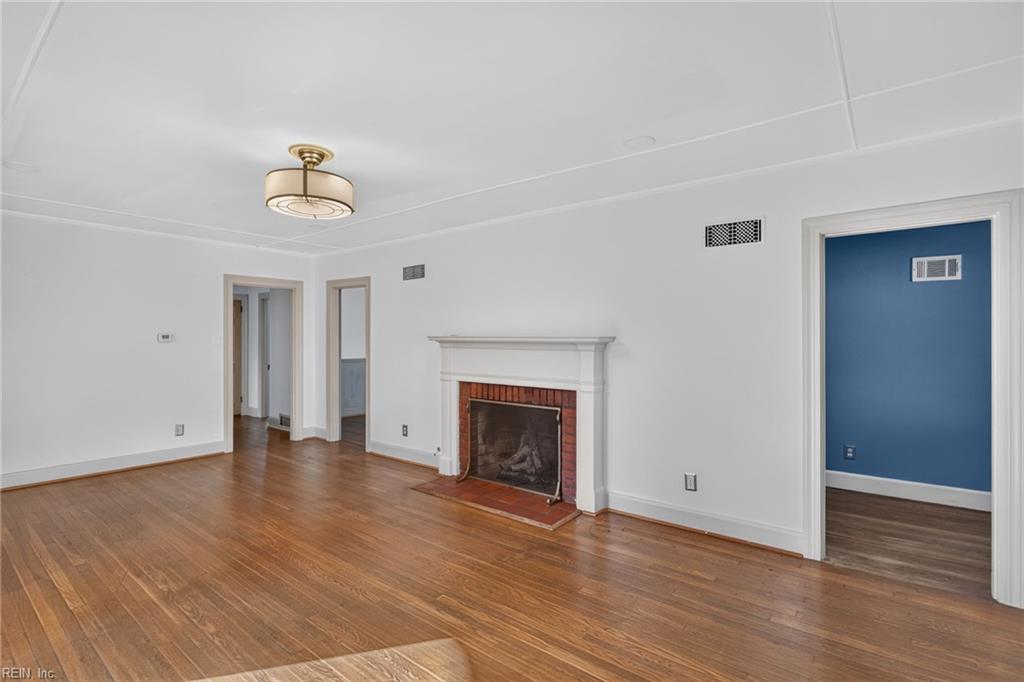 130 Braddock Rd Property Photo 3