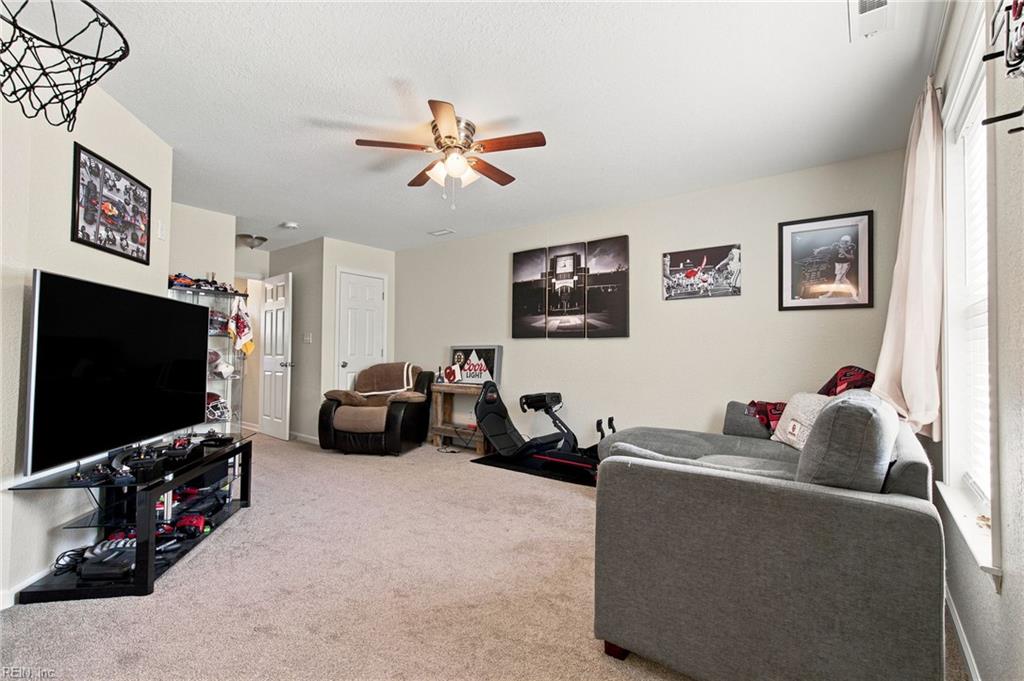 5805 Miss Coral Ct Property Photo 6