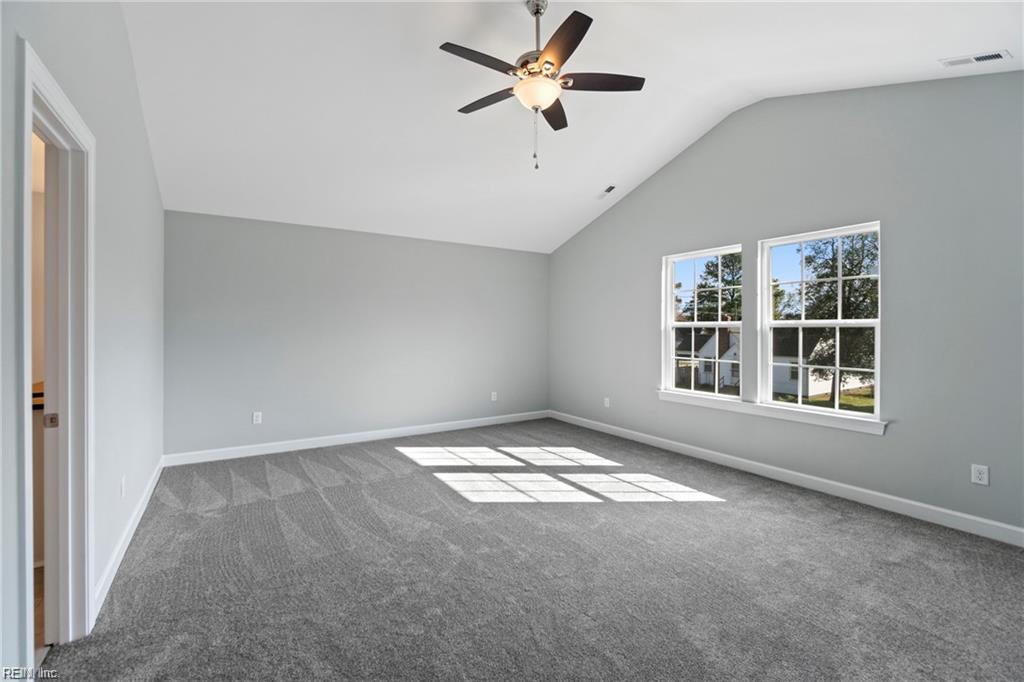 1024 Norview Ave Property Photo 10