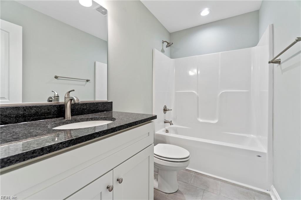 1024 Norview Ave Property Photo 14