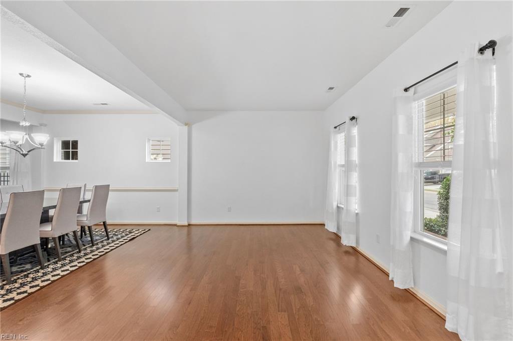 1316 Front St Property Photo 6