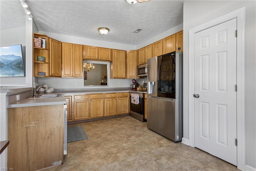 108 Paula Ct Property Photo 36