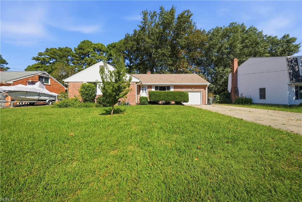 4 Bramston Dr Property Photo 1